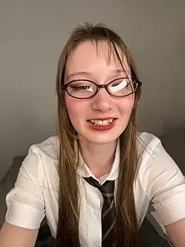 Strawberry Senpai online show from 07-08-26, 02:40