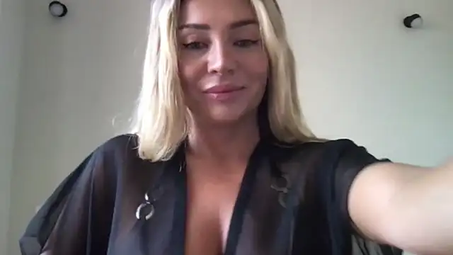 Chloeblond online show from 06-30-26, 03:01