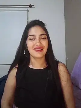 Snapshot of zayamores chatting on 06-21-26, 01:00 zayamores online show from 06-21-26, 01:00