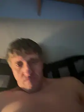Snapshot of paul27271 chatting on 06-16-26, 10:21 paul27271 online show from 06-16-26, 10:21