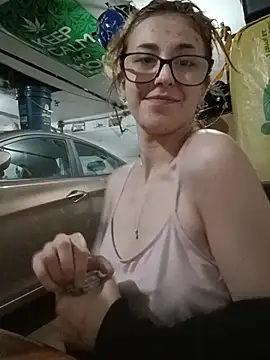 Snapshot of NeedyNina chatting on 06-16-26, 02:06 NeedyNina online show from 06-16-26, 02:06