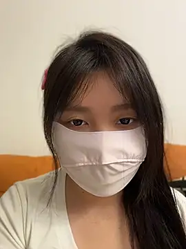 Snapshot of yiyi-love chatting on 06-16-26, 02:17 yiyi-love online show from 06-16-26, 02:17
