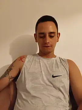 Snapshot of DANTECROS chatting on 06-27-26, 03:01 DANTECROS online show from 06-27-26, 03:01