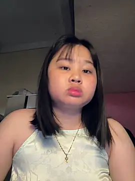 Snapshot of Elysia679 chatting on 06-21-26, 04:29 Elysia679 online show from 06-21-26, 04:29
