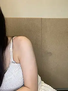 Snapshot of Ruby_xo_ chatting on 07-16-26, 01:41 Ruby xo online show from 07-16-26, 01:41