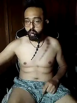 Snapshot of freakkydessi chatting on 07-10-26, 03:17 freakkydessi online show from 07-10-26, 03:17