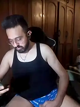 Snapshot of freakkydessi chatting on 07-17-26, 06:21 freakkydessi online show from 07-17-26, 06:21