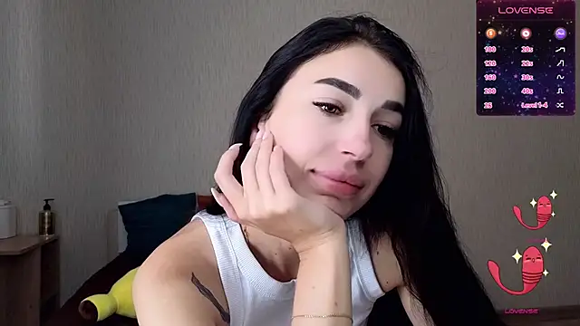 Snapshot of milkiss__kiss chatting on 07-23-26, 04:10 milkiss kiss online show from 07-23-26, 04:10
