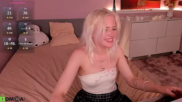 Snapshot of kikipeach chatting on 07-23-26, 02:31 kikipeach online show from 07-23-26, 02:31