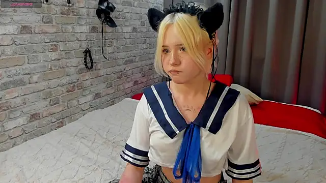 Snapshot of kikipeach chatting on 08-06-26, 07:20 kikipeach online show from 08-06-26, 07:20