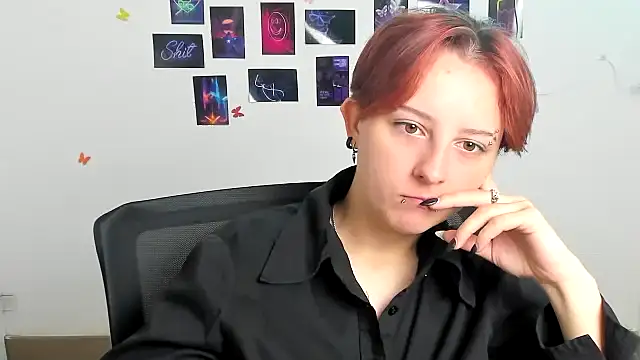 Snapshot of Dilara_Kiss_ chatting on 06-26-26, 05:24 Dilara Kiss online show from 06-26-26, 05:24
