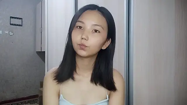 Snapshot of SusieSkepple chatting on 07-15-26, 12:01 SusieSkepple online show from 07-15-26, 12:01