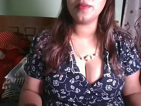 Snapshot of Tamil_Shailu chatting on 07-25-26, 03:47 Tamil Shailu online show from 07-25-26, 03:47