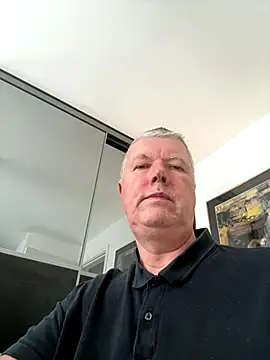 Snapshot of cumboy chatting on 10-24-25, 02:27 cumboy online show from 10-24-25, 02:27