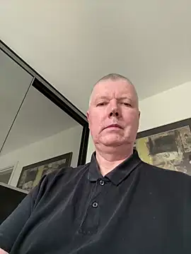 Snapshot of cumboy chatting on 03-10-25, 11:12 cumboy online show from 03-10-25, 11:12