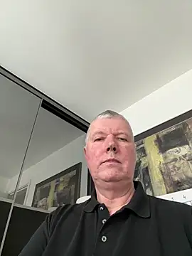 Snapshot of cumboy chatting on 01-13-25, 11:30 cumboy online show from 01-13-25, 11:30