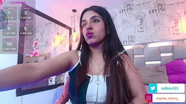 Snapshot of sofi_secrets chatting on 07-17-26, 12:35 sofi secrets online show from 07-17-26, 12:35