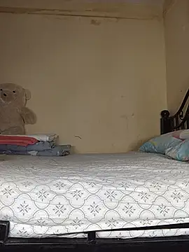 Snapshot of milkbaby89 chatting on 07-26-26, 09:16 milkbaby89 online show from 07-26-26, 09:16