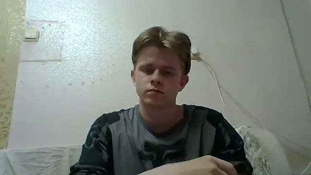 Snapshot of Augustinwest chatting on 06-16-26, 05:02 Augustinwest online show from 06-16-26, 05:02