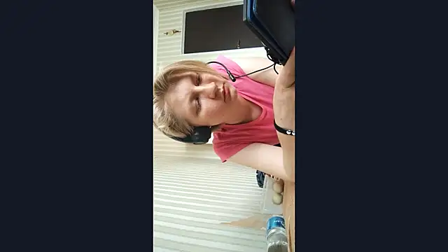JennyShortcut online show from 06-19-26, 12:44
