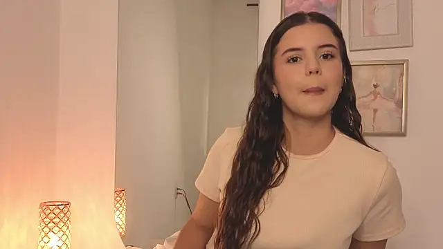 Snapshot of Isabellebotero chatting on 06-24-26, 03:43 Isabellebotero online show from 06-24-26, 03:43