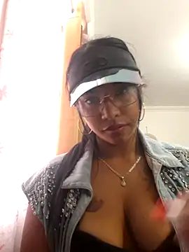 Snapshot of sophiagomezx chatting on 07-15-26, 07:32 sophiagomezx online show from 07-15-26, 07:32