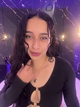 ZoeBlissX online show from 06-18-26, 11:26