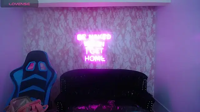 Snapshot of KiaraStar_ch chatting on 07-09-26, 01:28 KiaraStar ch online show from 07-09-26, 01:28