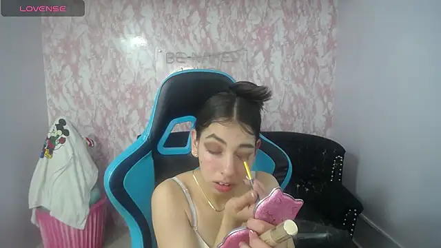 Snapshot of KiaraStar_ch chatting on 07-15-26, 08:16 KiaraStar ch online show from 07-15-26, 08:16
