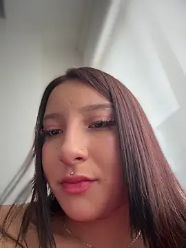 Snapshot of Tamara-LS chatting on 07-01-26, 02:39 Tamara-LS online show from 07-01-26, 02:39