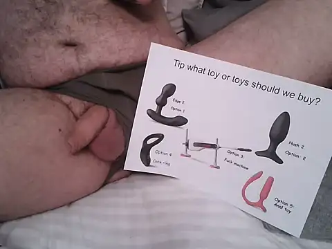 Snapshot of GayWelshCouple chatting on 06-17-26, 01:32 GayWelshCouple online show from 06-17-26, 01:32