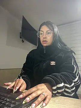 Snapshot of GabyLopez_Pink chatting on 07-31-26, 03:17 GabyLopez Pink online show from 07-31-26, 03:17