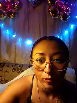 Snapshot of sweetshubbymami chatting on 07-16-26, 02:30 sweetshubbymami online show from 07-16-26, 02:30