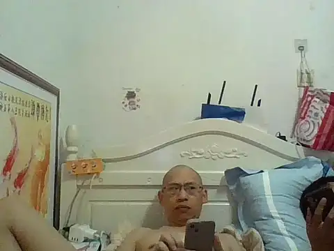 Snapshot of benly888 chatting on 06-30-26, 11:16 benly888 online show from 06-30-26, 11:16