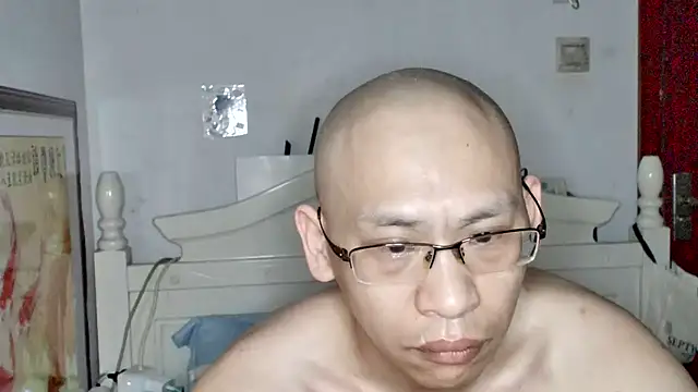 Snapshot of benly888 chatting on 07-28-26, 03:32 benly888 online show from 07-28-26, 03:32