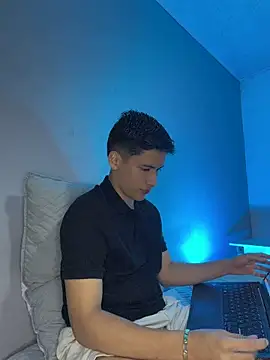 Snapshot of SantiLux_ chatting on 07-18-26, 03:04 SantiLux online show from 07-18-26, 03:04