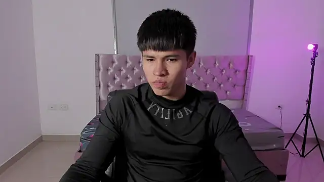 Snapshot of ryo_kush_ chatting on 07-15-26, 01:18 ryo kush online show from 07-15-26, 01:18