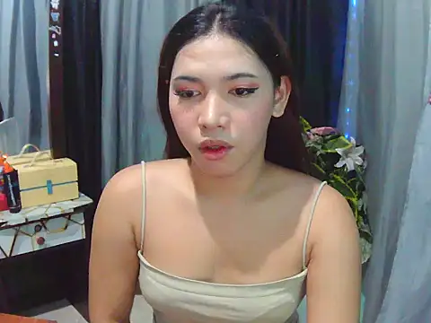Snapshot of XCalixa chatting on 07-17-26, 07:11 XCalixa online show from 07-17-26, 07:11