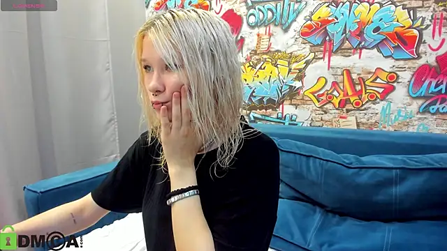 Snapshot of Nika-Smith chatting on 07-22-26, 09:22 Nika-Smith online show from 07-22-26, 09:22