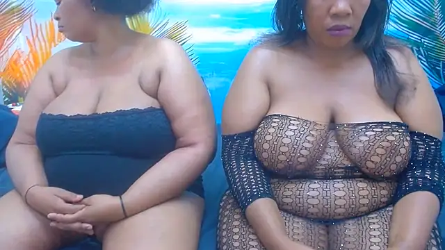 Snapshot of CURVYELEGANCExxx chatting on 07-30-26, 01:16 CURVYELEGANCExxx online show from 07-30-26, 01:16