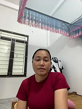 Loly hana online show from 06-17-26, 11:47