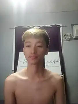 Snapshot of Fem_phiLboy69 chatting on 07-24-26, 04:14 Fem phiLboy69 online show from 07-24-26, 04:14