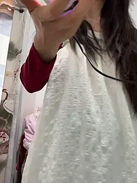 Snapshot of xiaojiao520 chatting on 06-23-26, 02:20 xiaojiao520 online show from 06-23-26, 02:20