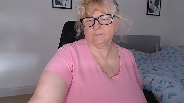 Snapshot of NoraMelow chatting on 07-04-26, 11:16 NoraMelow online show from 07-04-26, 11:16