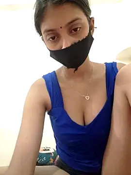 Snapshot of pooja_riya chatting on 07-07-26, 03:31 pooja riya online show from 07-07-26, 03:31