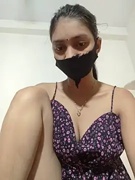 Snapshot of pooja_riya chatting on 07-24-26, 03:46 pooja riya online show from 07-24-26, 03:46