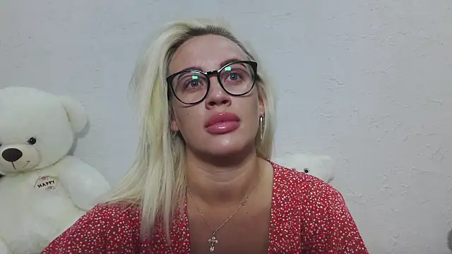 MariaTravel online show from 06-19-26, 07:47