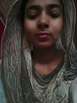 Snapshot of Simran_143 chatting on 07-20-26, 04:31 Simran 143 online show from 07-20-26, 04:31