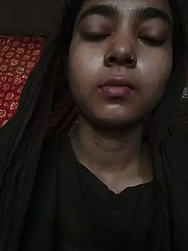 Snapshot of Simran_143 chatting on 07-28-26, 04:09 Simran 143 online show from 07-28-26, 04:09