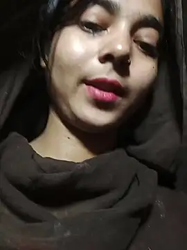 Snapshot of Simran_143 chatting on 07-31-26, 02:58 Simran 143 online show from 07-31-26, 02:58